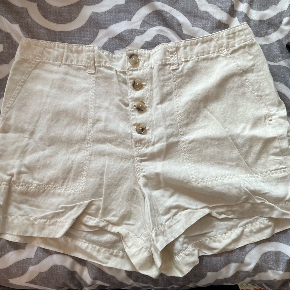 LOFT Cream Shorts